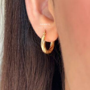گوشواره طلا حلقه‌ای آینه‌ای پیچ